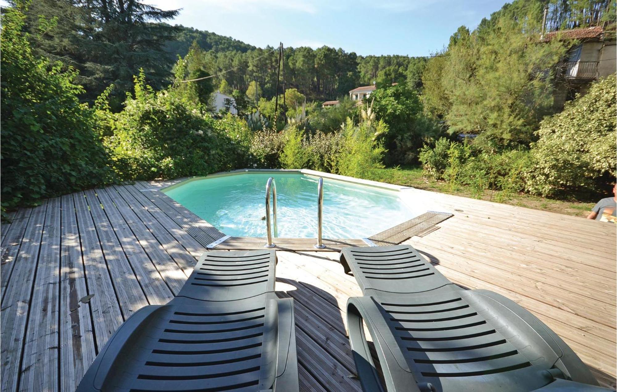 2 Bedroom Nice Apartment In Les Salles-Du-Gardon Soustelle Екстер'єр фото